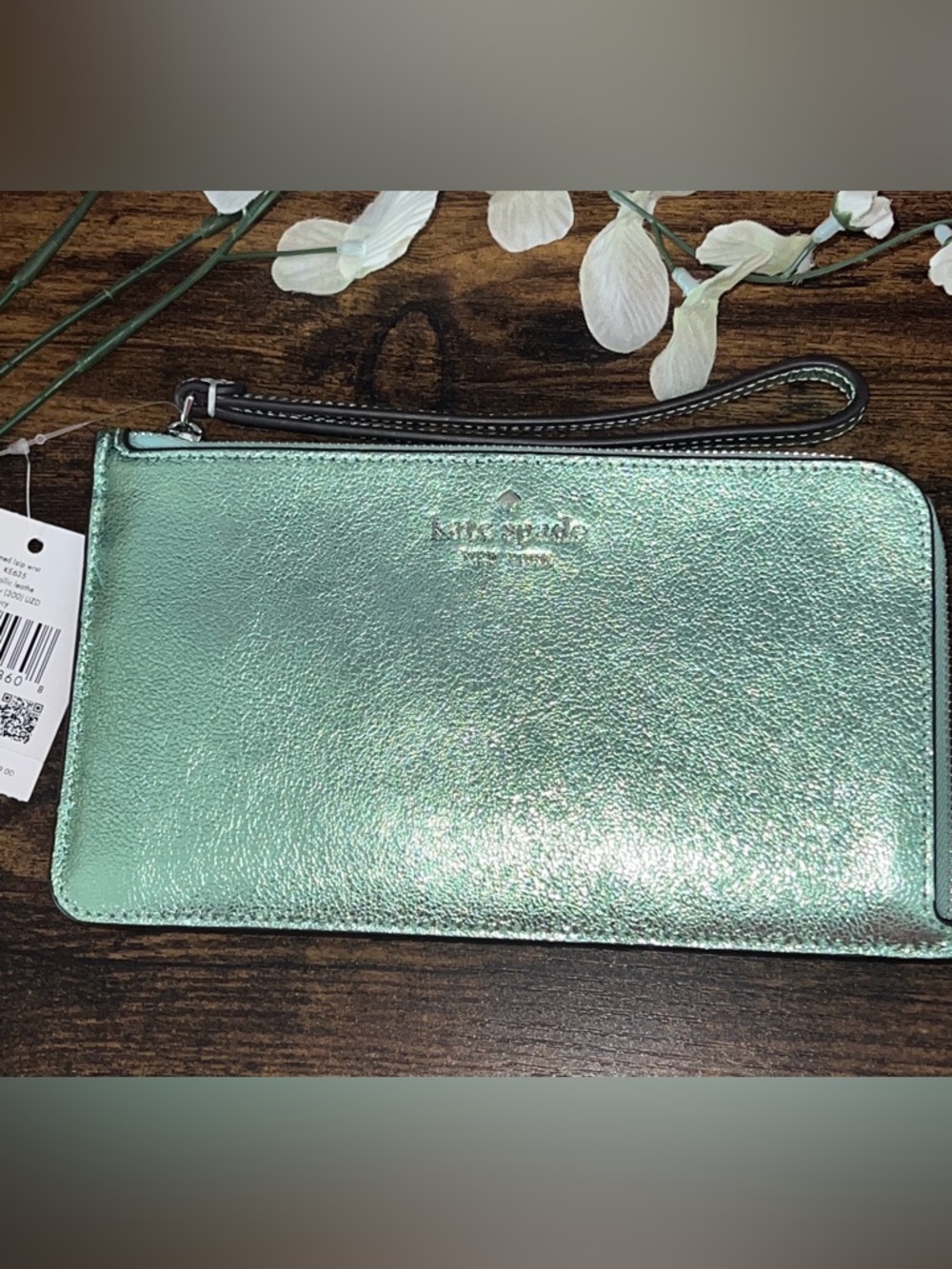 NWT Kate Spade New York Lucy Metallic L-Zip Wristlet